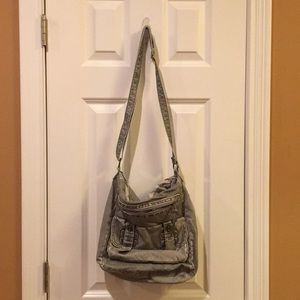 Gray shoulder bag
